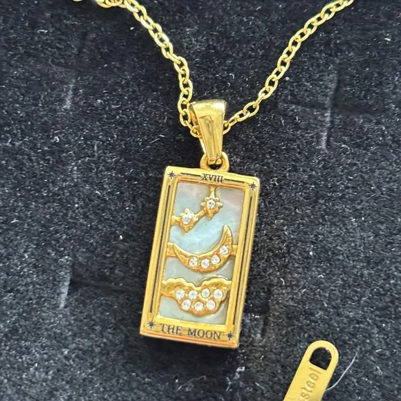 Gold Tarot Card Pendant Necklace gold plated stainless steel - Picture 2 of 2